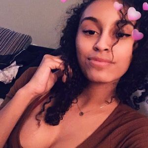 Meet your Posher, Tina